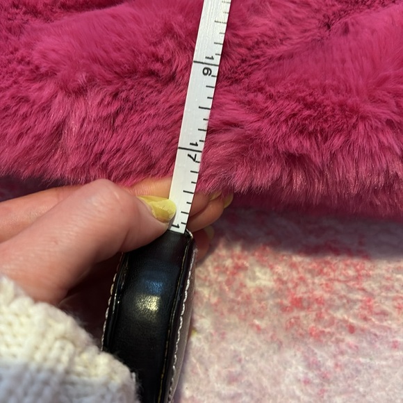 Pink fuzzy faux fur jacket - Picture 7 of 9